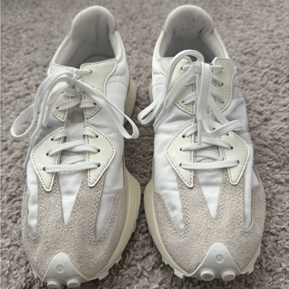 New balance 327 White MoonBeam (W10/M8.5)
